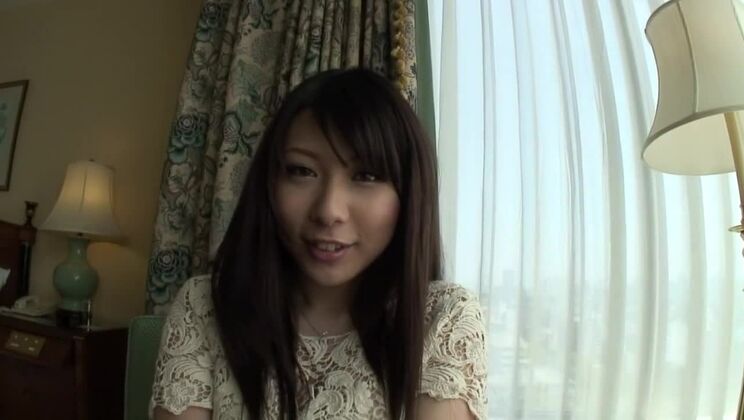 Pretty breasty oriental harlot in real amateur porn video