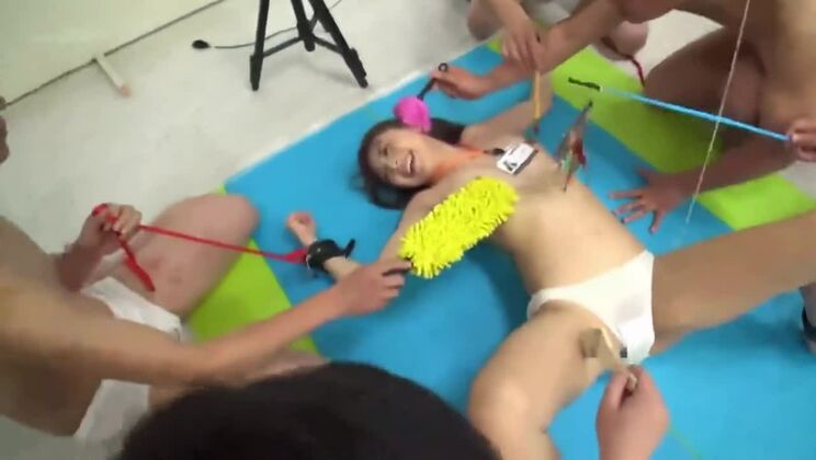 Fetching asian girl in a kinky fetish XXX video