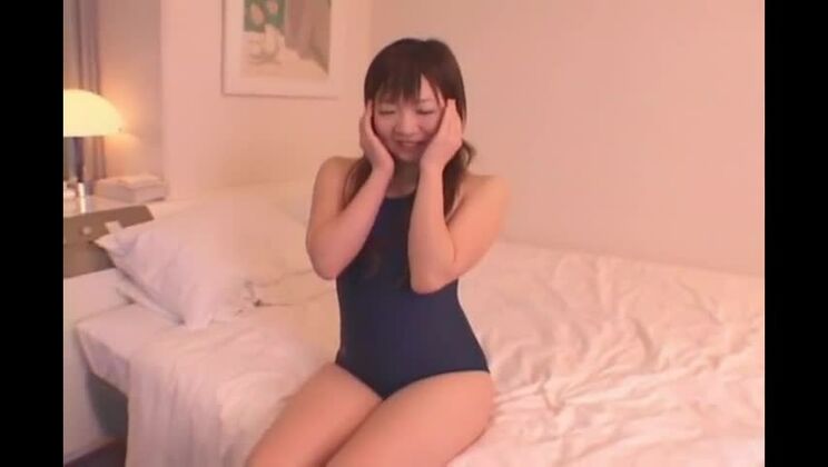 Exotic Japanese slut Azuki Tsuji in Fabulous Dildos/Toys, Blowjob/Fera JAV video